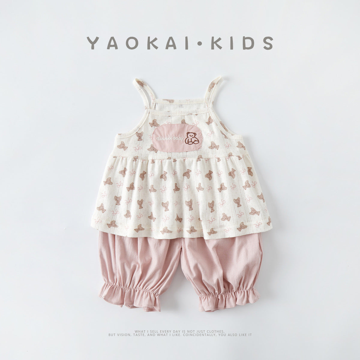 Girls' Printed Sleeveless Two-Piece Summer Set with Lightweight Cropped Pants